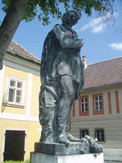 Budapest, 01. Országház u. 21. Lendvay Márton szobra.jpg Budapest, 01. Országház u. 21. Lendvay Márton szobra.jpg