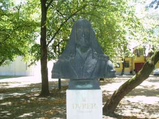 Gyula, Groza park, Szoborsétány: Dürer.jpg Gyula, Groza park, Szoborsétány: Dürer.jpg