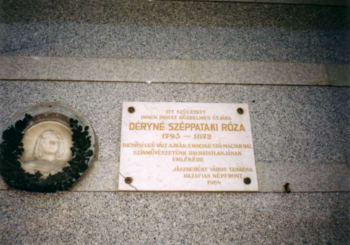 Jászberény, Lehel vezér tér 28. 2.kép.jpg Jászberény, Lehel vezér tér 28. 2.kép.jpg