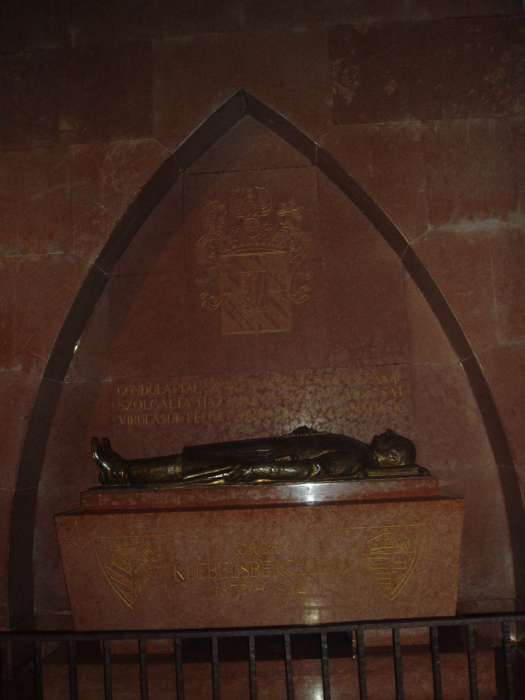 Szeged, Dóm: Klebelsberg Kunó sírja.jpg Szeged, Dóm: Klebelsberg Kunó sírja.jpg